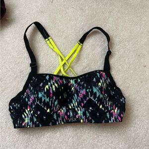 Victoria’s Secret Sport Underwire Sports Bra - 32B